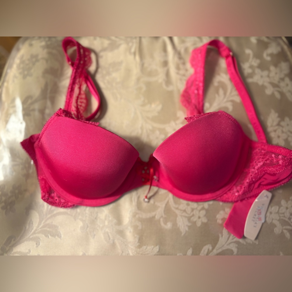 Victoria's Secret Pink Lace Trim Bra with Underwire